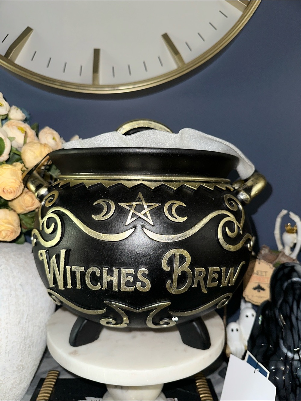 Witches Brew Decorative Cauldron - Black & Gold XL